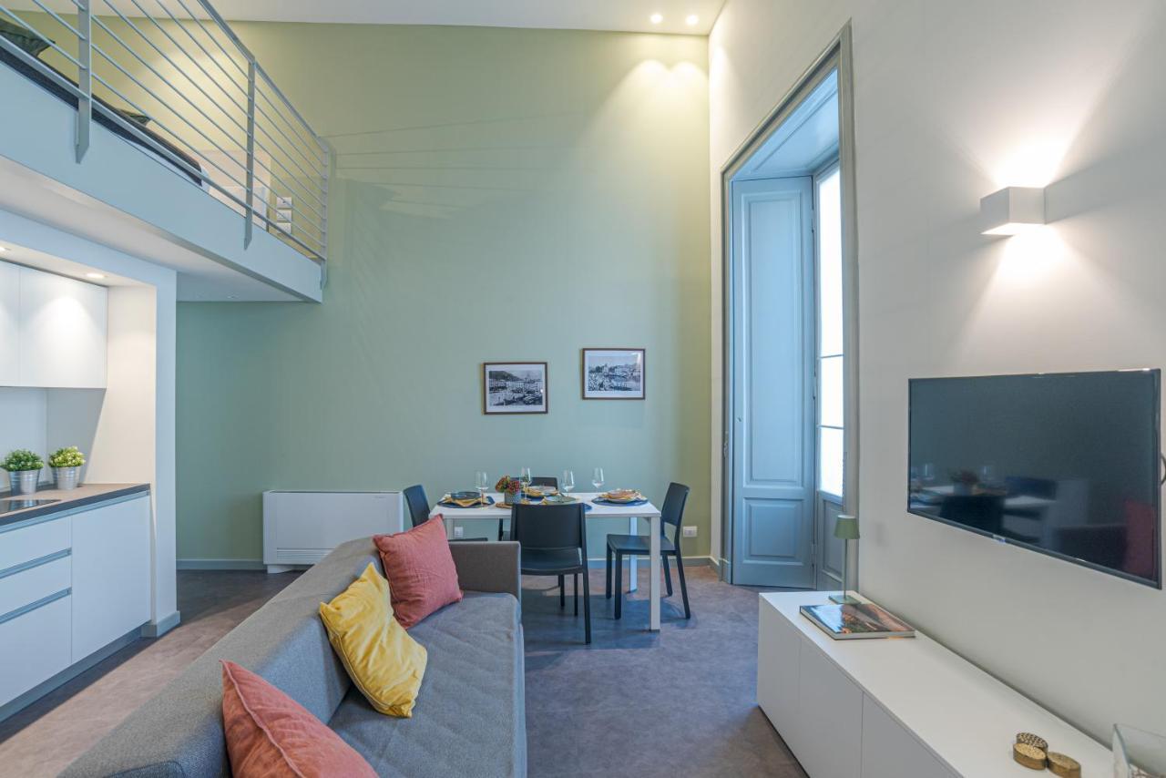 Suite Del Duomo - By Myhomeincomo Bagian luar foto