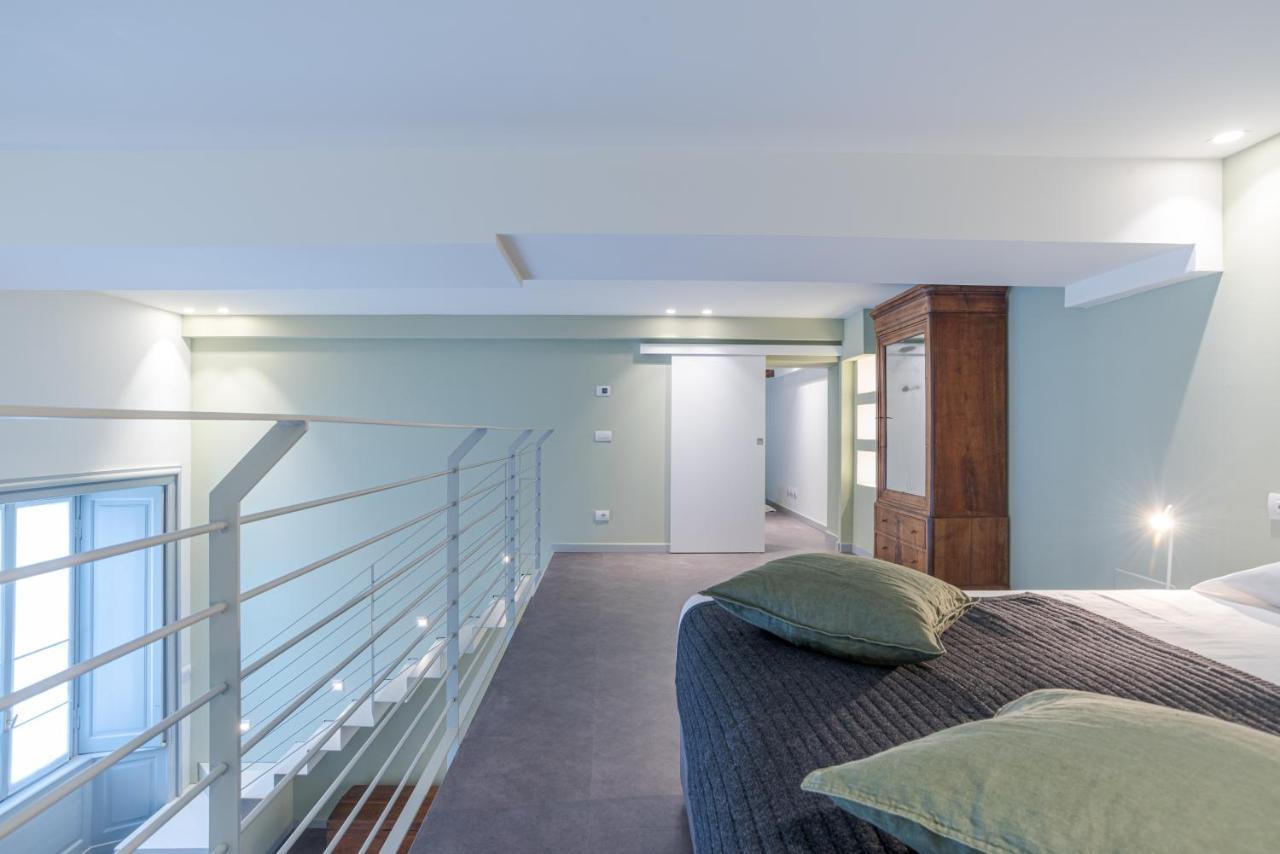 Suite Del Duomo - By Myhomeincomo Bagian luar foto